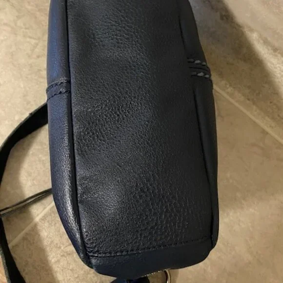 The Sak Leather Shoulder Bag - Picture 5 of 15